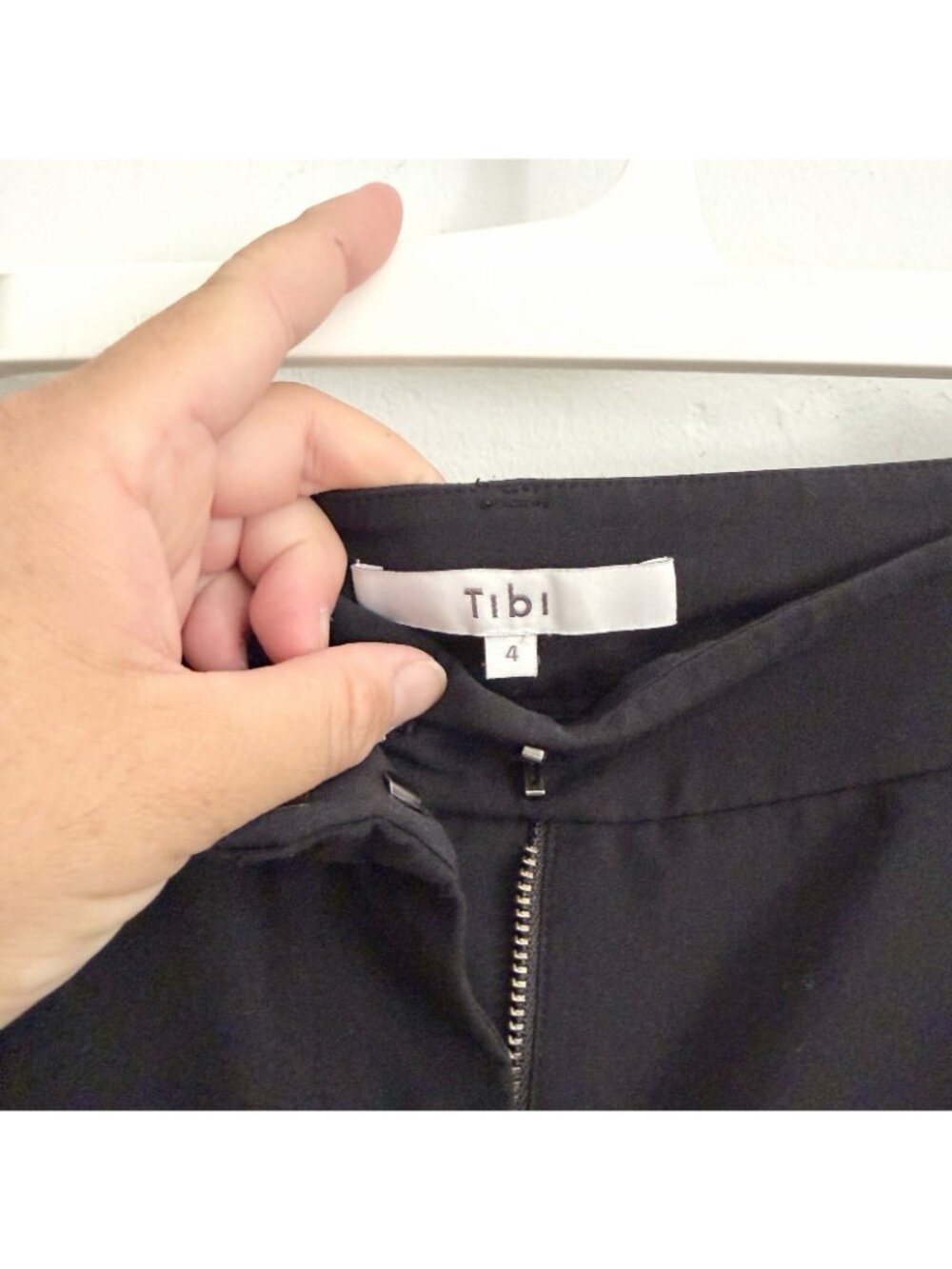 Tibi Black Wide Leg Edith Pleated Stella Culotte Trousers Cropped Women’s Size 4 - Picture 6 of 9
